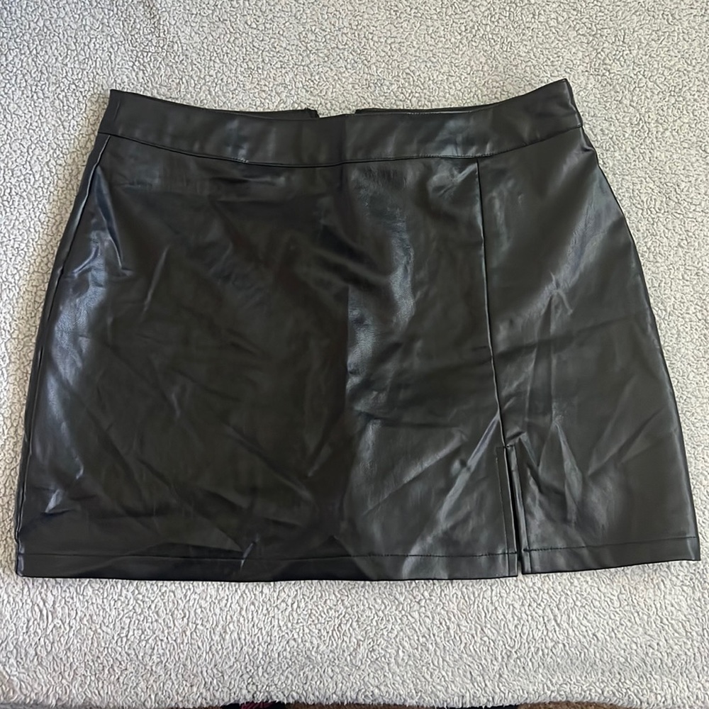 SHEIN faux leather skirt